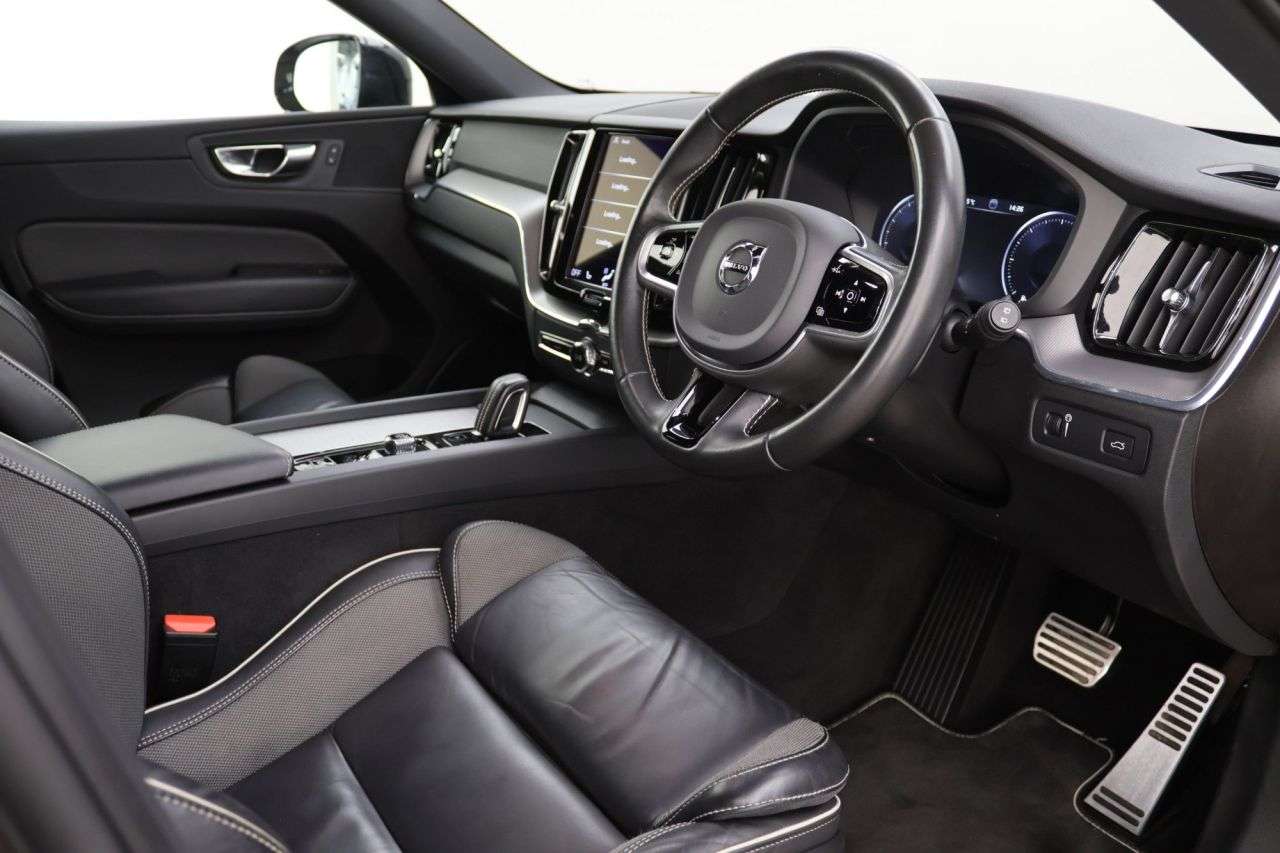 2020 VOLVO XC60 2020 VOLVO XC60