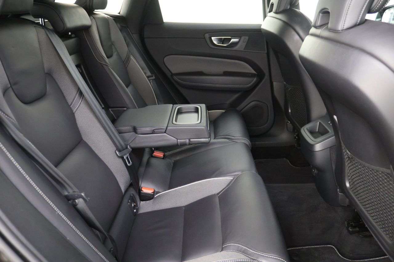 2020 VOLVO XC60 2020 VOLVO XC60