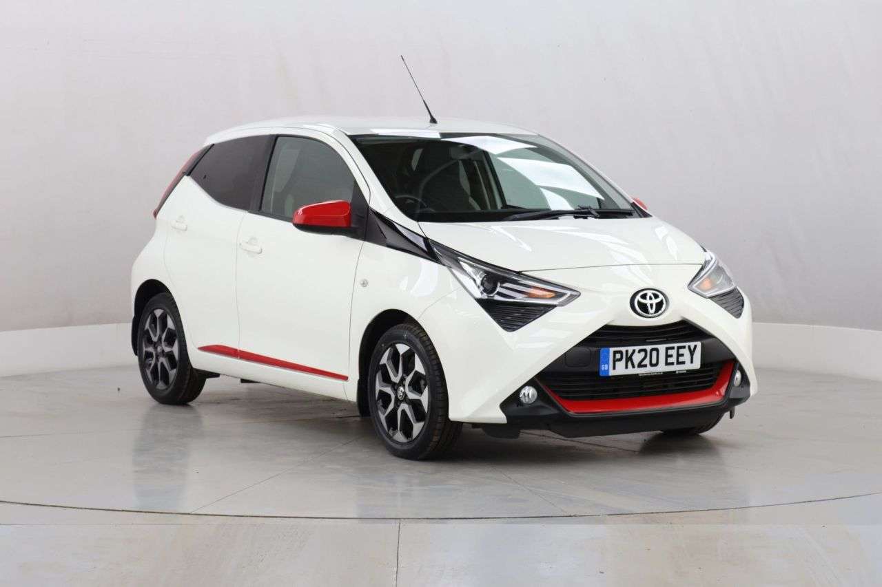 A 2020 TOYOTA AYGO 1.0 VVT-i x-trend Funroof 5dr Petrol x-shift Euro 6 (71 ps) A 2020 TOYOTA AYGO 1.0 VVT-i x-trend Funroof 5dr Petrol x-shift Euro 6 (71 ps)