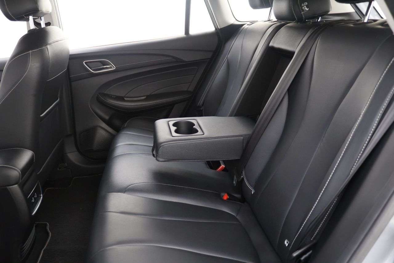 2022 MG MG 5 2022 MG MG 5