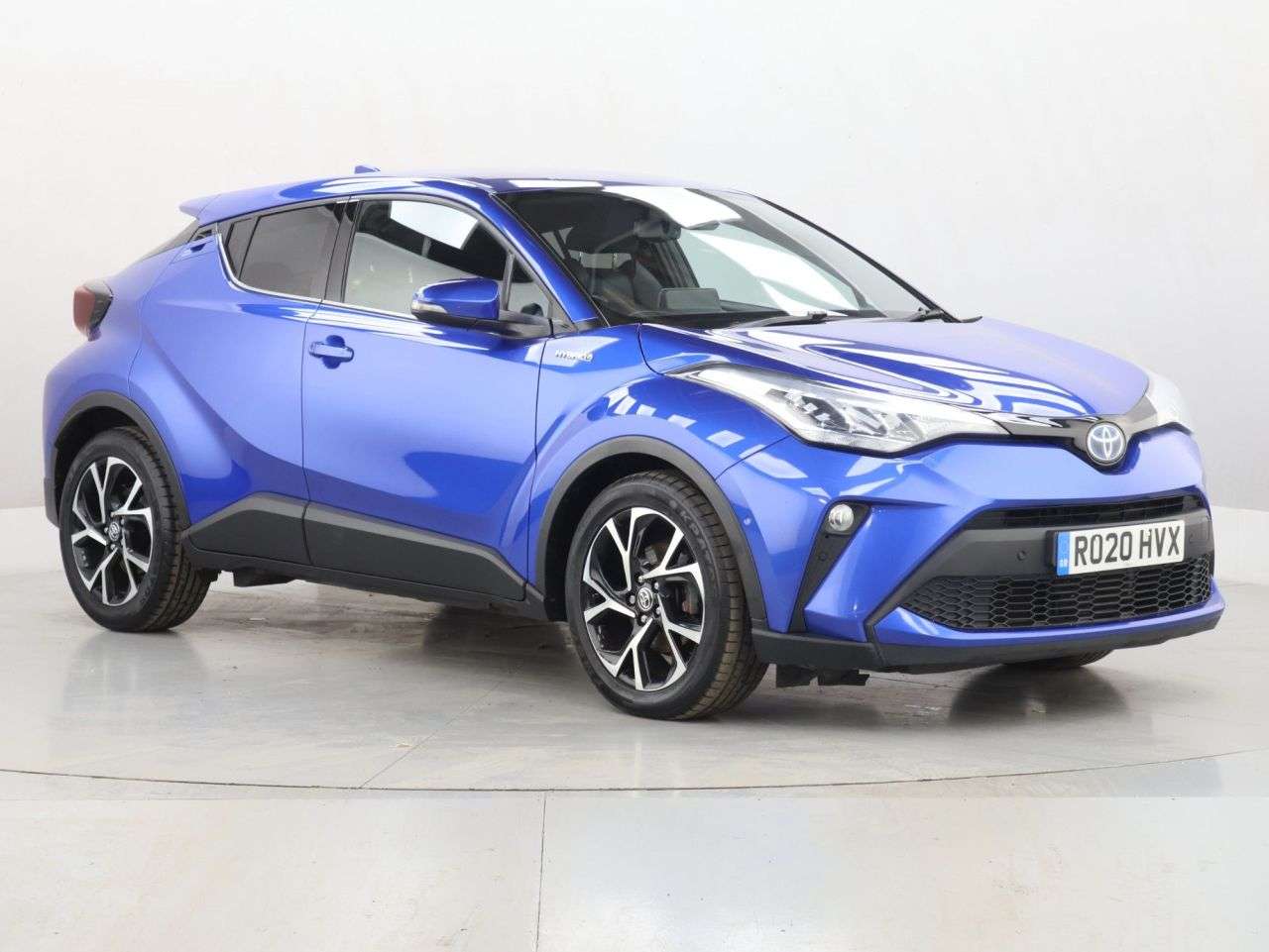 A 2020 TOYOTA C-HR 2.0 VVT-h Design SUV 5dr Petrol Hybrid CVT Euro 6 (s/s) (184 ps) A 2020 TOYOTA C-HR 2.0 VVT-h Design SUV 5dr Petrol Hybrid CVT Euro 6 (s/s) (184 ps)