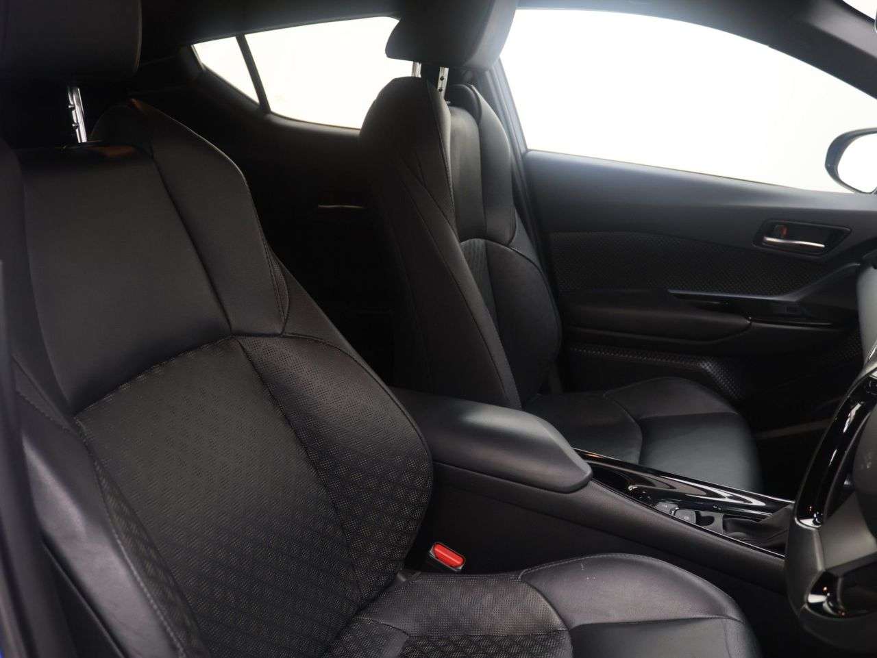 2020 TOYOTA C-HR 2020 TOYOTA C-HR