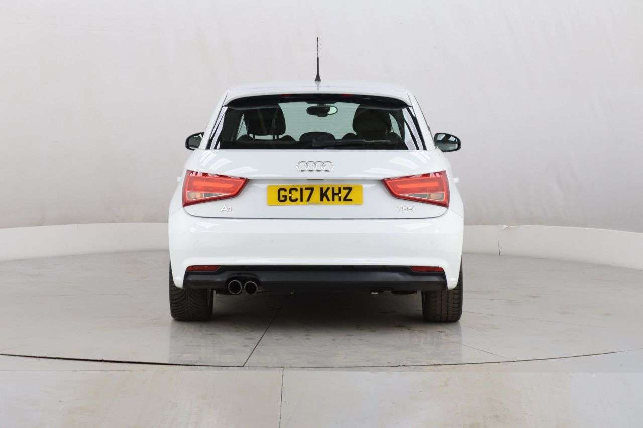2017 AUDI A1 2017 AUDI A1
