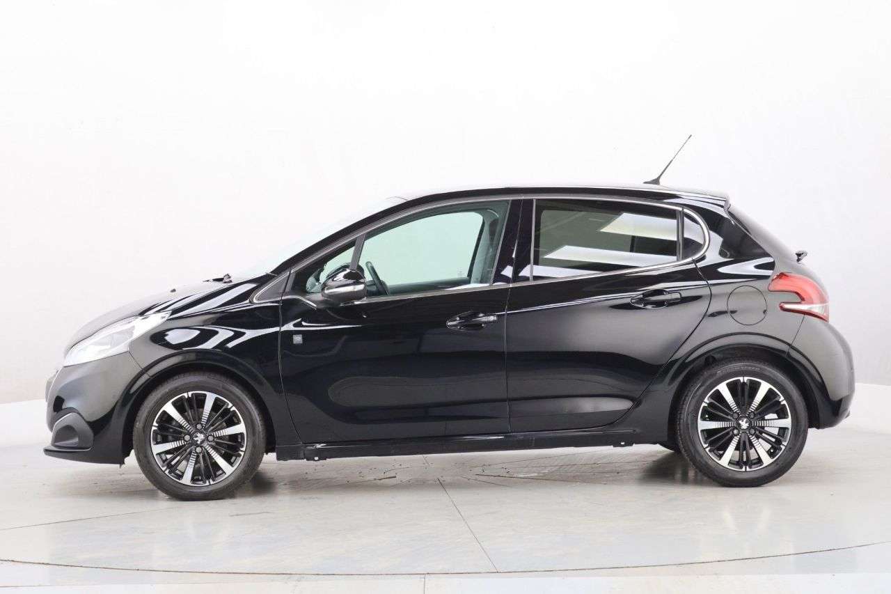 2019 PEUGEOT 208 2019 PEUGEOT 208