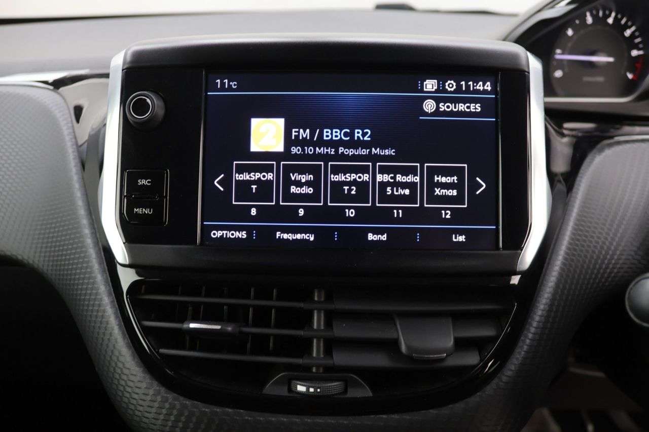 2019 PEUGEOT 208 2019 PEUGEOT 208