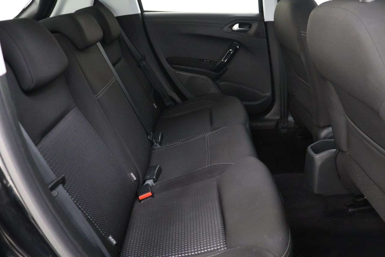 2019 PEUGEOT 208 2019 PEUGEOT 208