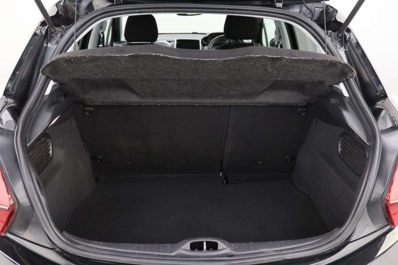 2019 PEUGEOT 208 2019 PEUGEOT 208