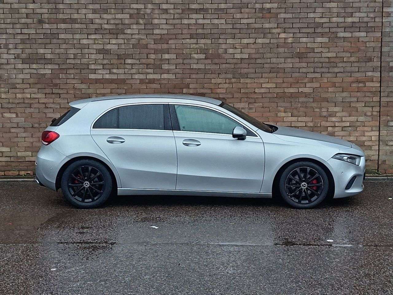 A 2018 MERCEDES-BENZ A CLASS 1.5 A180d Sport (Executive) Hatchback 5dr Diesel 7G-DCT Euro 6 (s/s) (116 p A 2018 MERCEDES-BENZ A CLASS 1.5 A180d Sport (Executive) Hatchback 5dr Diesel 7G-DCT Euro 6 (s/s) (116 p