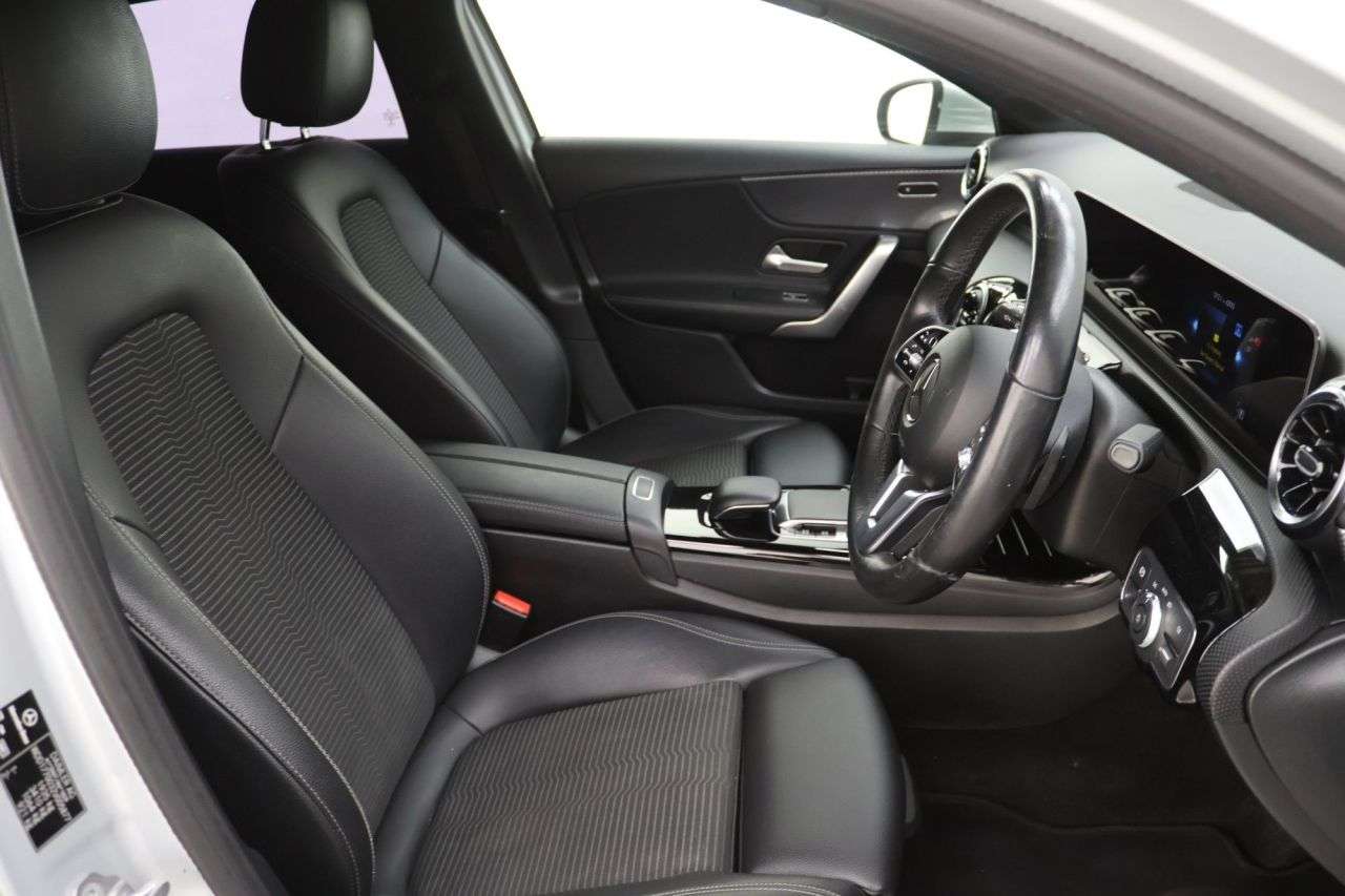 2018 MERCEDES-BENZ A CLASS 2018 MERCEDES-BENZ A CLASS