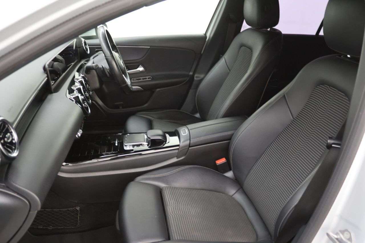 2018 MERCEDES-BENZ A CLASS 2018 MERCEDES-BENZ A CLASS