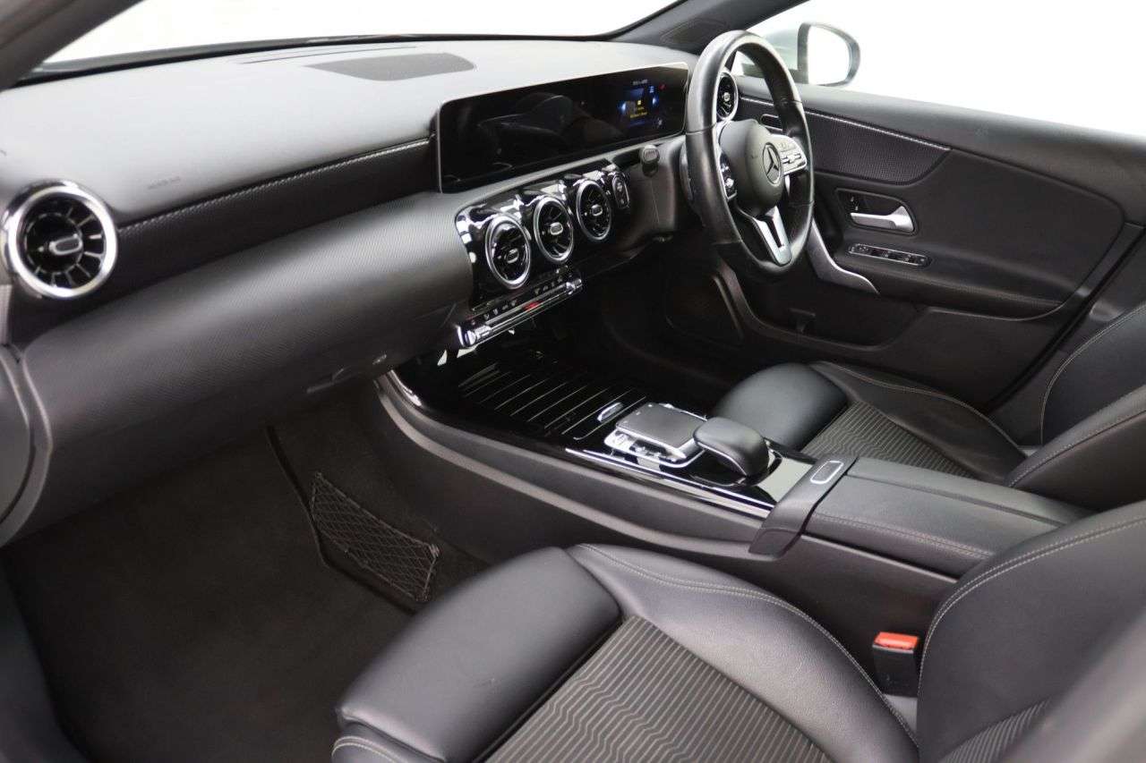 2018 MERCEDES-BENZ A CLASS 2018 MERCEDES-BENZ A CLASS