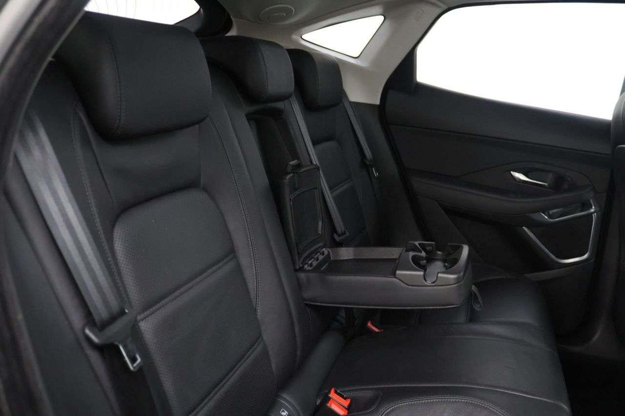 2018 JAGUAR E-PACE 2018 JAGUAR E-PACE