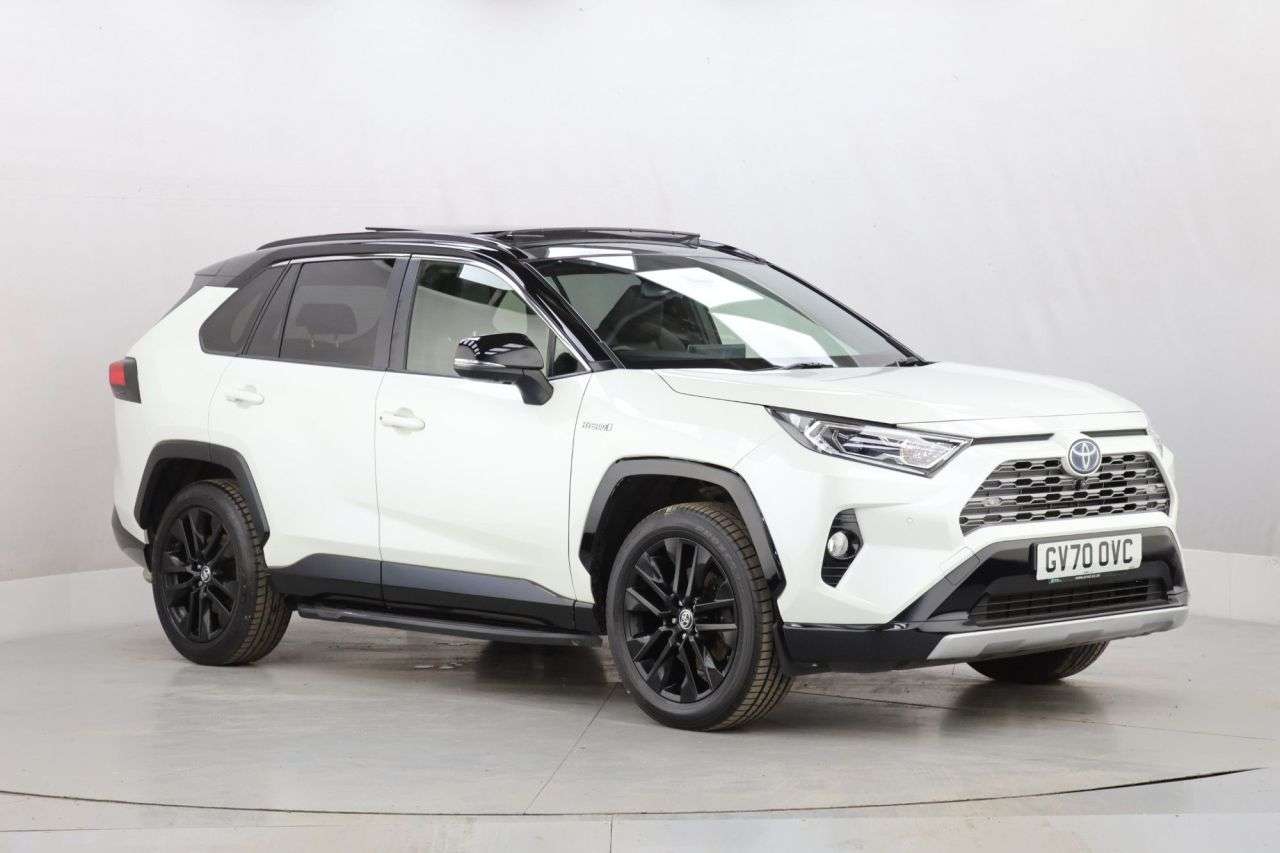A 2021 TOYOTA RAV4 2.5 VVT-h GPF Dynamic SUV 5dr Petrol Hybrid CVT Euro 6 (s/s) (218 ps) A 2021 TOYOTA RAV4 2.5 VVT-h GPF Dynamic SUV 5dr Petrol Hybrid CVT Euro 6 (s/s) (218 ps)