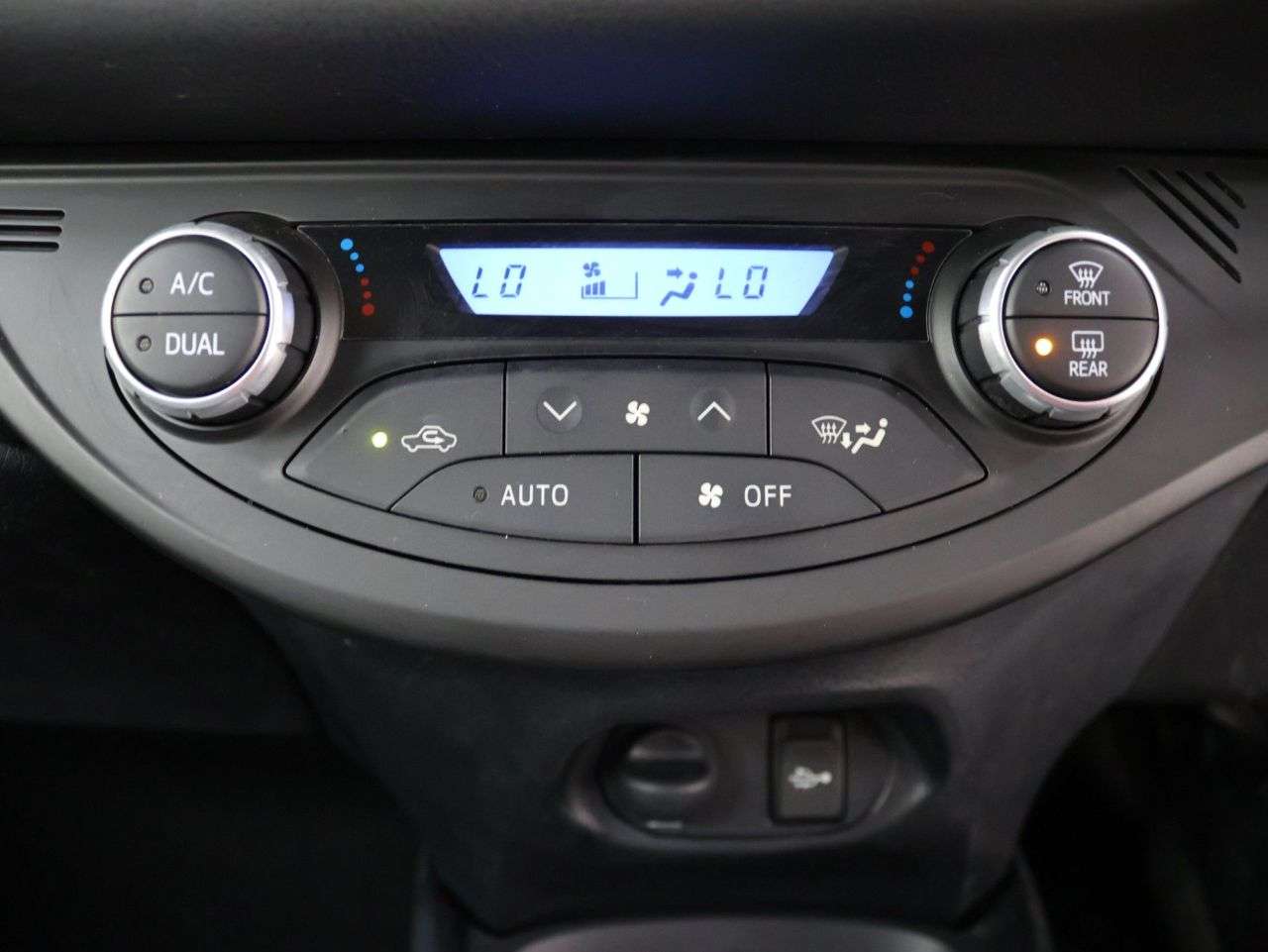 2019 TOYOTA YARIS 2019 TOYOTA YARIS