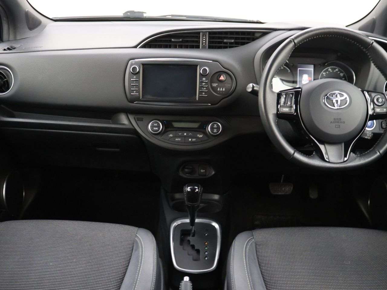 2019 TOYOTA YARIS 2019 TOYOTA YARIS