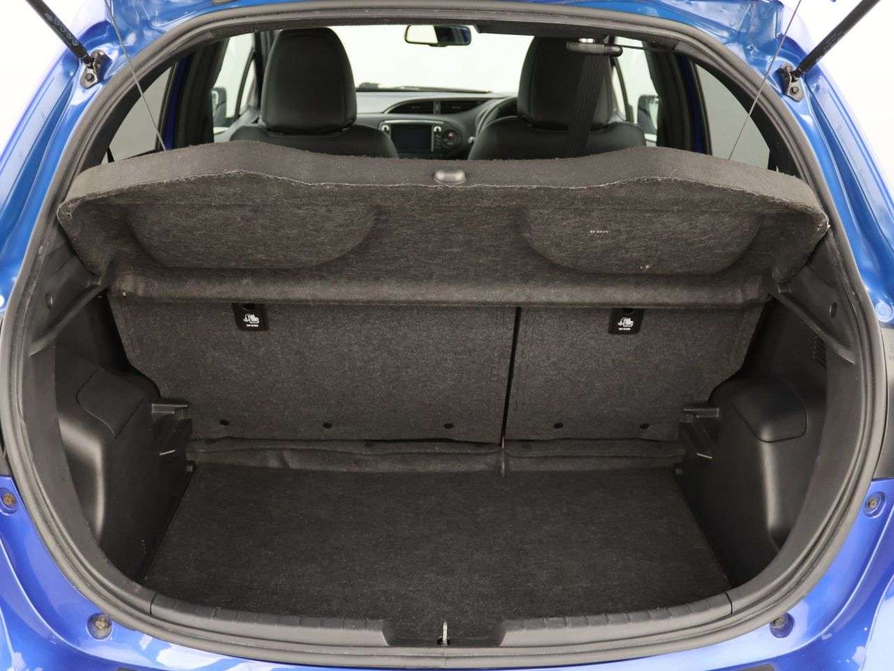 2019 TOYOTA YARIS 2019 TOYOTA YARIS