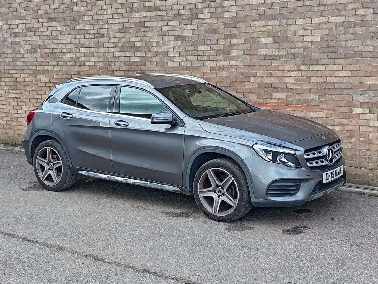 A 2019 MERCEDES-BENZ GLA CLASS 1.6 GLA200 AMG Line SUV 5dr Petrol 7G-DCT Euro 6 (s/s) (156 ps) A 2019 MERCEDES-BENZ GLA CLASS 1.6 GLA200 AMG Line SUV 5dr Petrol 7G-DCT Euro 6 (s/s) (156 ps)