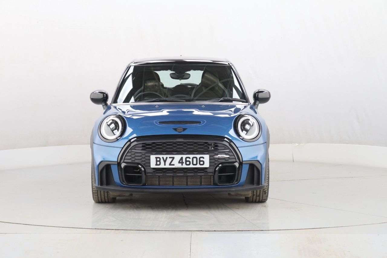 A 2022 MINI HATCH 2.0 Cooper S Sport Hatchback 5dr Petrol Manual Euro 6 (s/s) (178 ps) A 2022 MINI HATCH 2.0 Cooper S Sport Hatchback 5dr Petrol Manual Euro 6 (s/s) (178 ps)