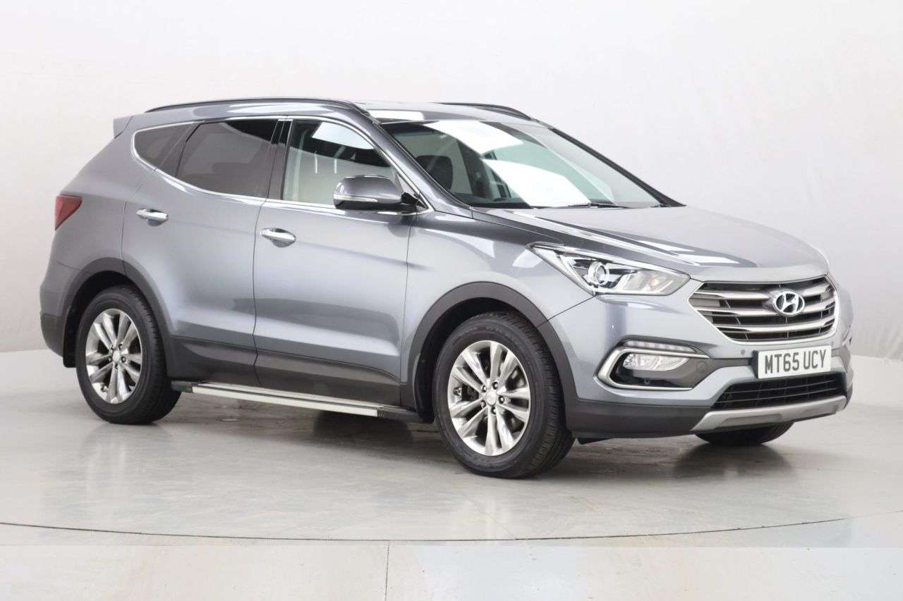 A 2015 HYUNDAI SANTA FE 2.2 CRDi Blue Drive Premium SUV 5dr Diesel Auto 4WD Euro 6 (s/s) (200 ps) A 2015 HYUNDAI SANTA FE 2.2 CRDi Blue Drive Premium SUV 5dr Diesel Auto 4WD Euro 6 (s/s) (200 ps)