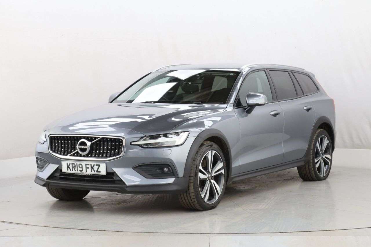2019 VOLVO V60 CROSS COUNTRY 2019 VOLVO V60 CROSS COUNTRY