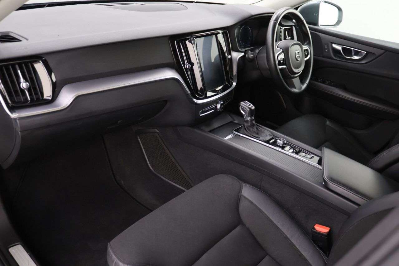 2019 VOLVO V60 CROSS COUNTRY 2019 VOLVO V60 CROSS COUNTRY