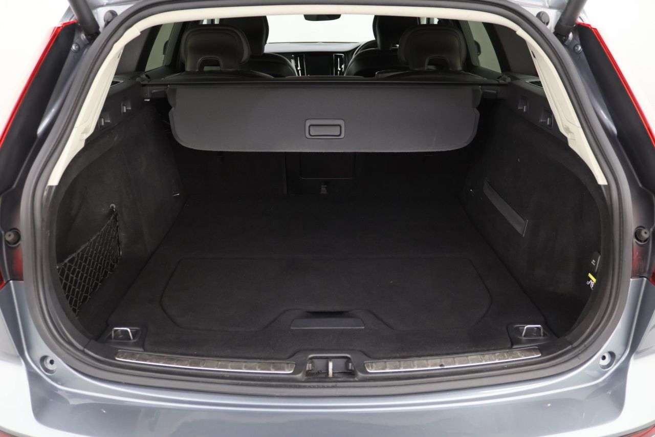 2019 VOLVO V60 CROSS COUNTRY 2019 VOLVO V60 CROSS COUNTRY