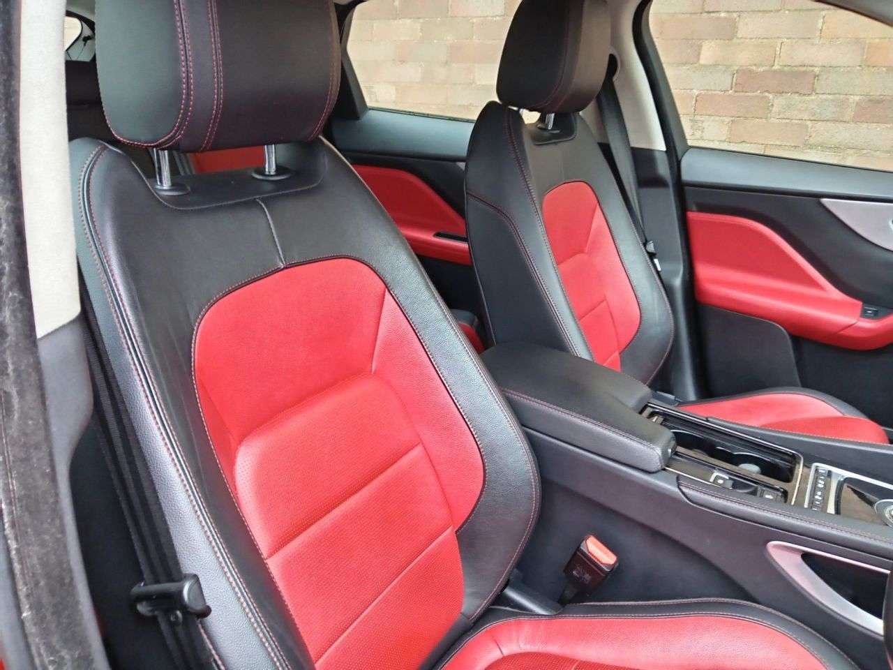 2019 JAGUAR F-PACE 2019 JAGUAR F-PACE