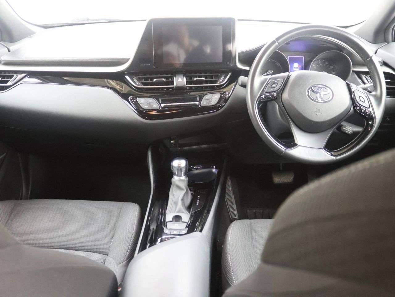 2019 TOYOTA C-HR 2019 TOYOTA C-HR