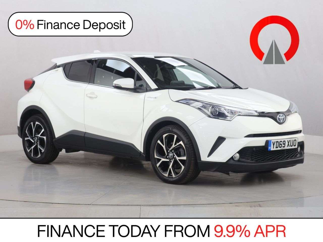 A 2019 TOYOTA C-HR 1.8 VVT-h Design SUV 5dr Petrol Hybrid CVT Euro 6 (s/s) (122 ps) A 2019 TOYOTA C-HR 1.8 VVT-h Design SUV 5dr Petrol Hybrid CVT Euro 6 (s/s) (122 ps)