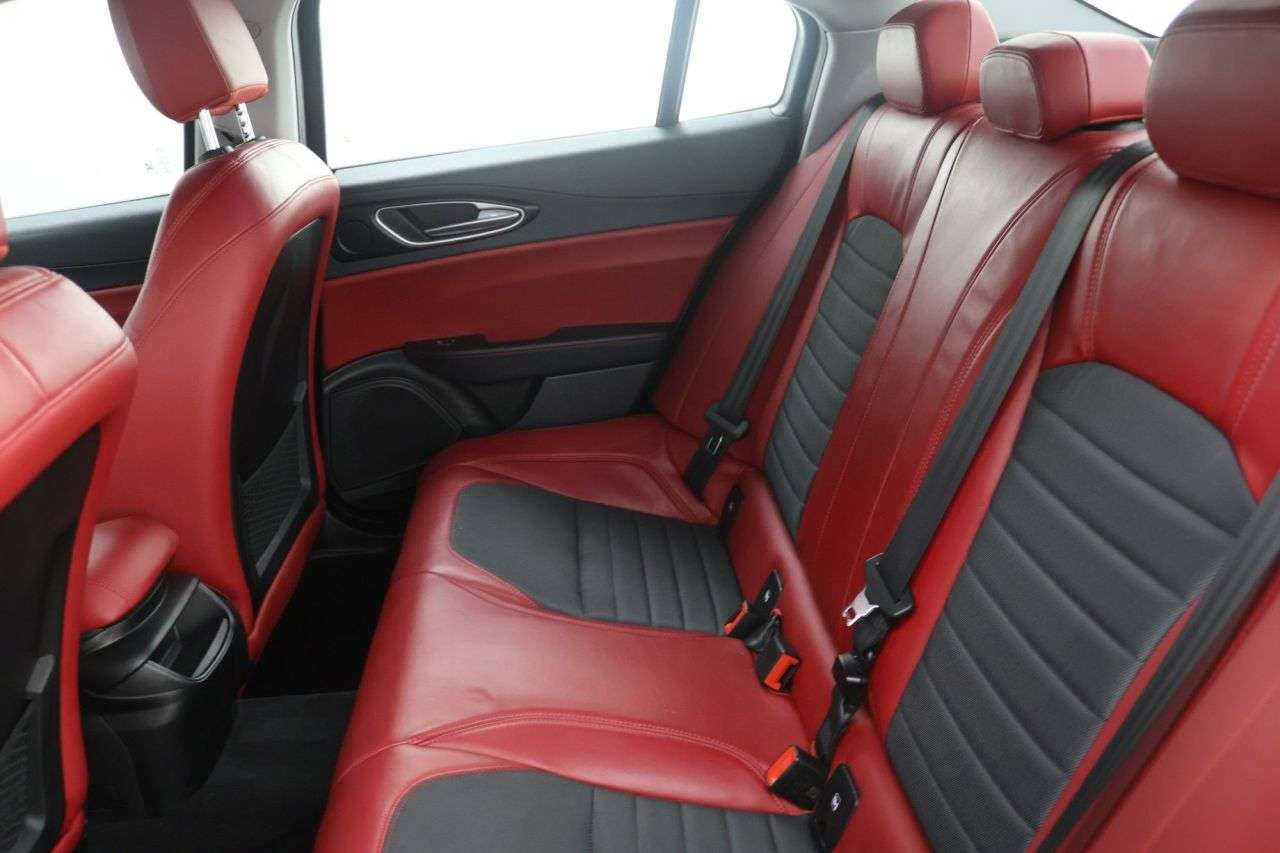 2018 ALFA ROMEO GIULIA 2018 ALFA ROMEO GIULIA