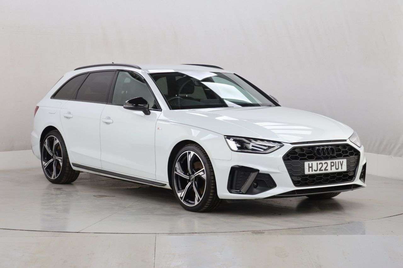 A 2022 AUDI A4 AVANT 2.0 TFSI 35 Black Edition Estate 5dr Petrol Manual Euro 6 (s/s) (150 ps) A 2022 AUDI A4 AVANT 2.0 TFSI 35 Black Edition Estate 5dr Petrol Manual Euro 6 (s/s) (150 ps)