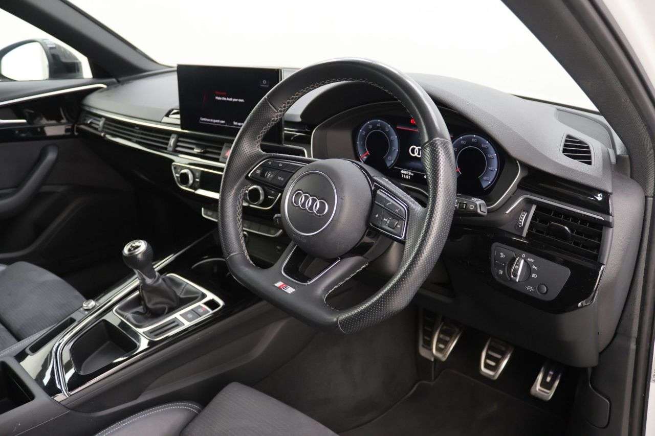 2022 AUDI A4 AVANT 2022 AUDI A4 AVANT
