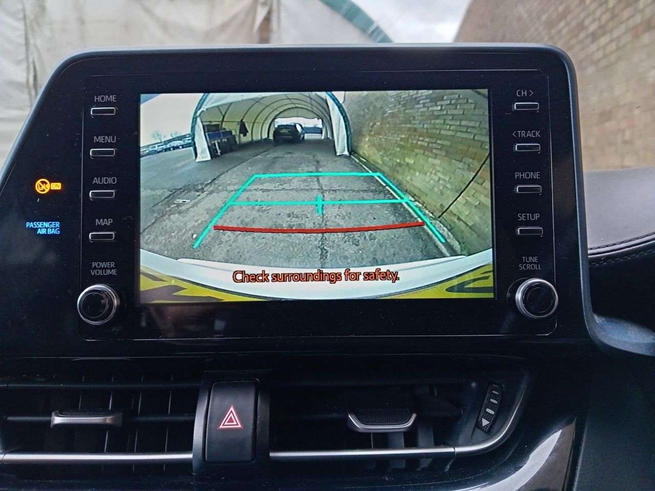 A 2020 TOYOTA C-HR 1.8 VVT-h Design SUV 5dr Petrol Hybrid CVT Euro 6 (s/s) (122 ps) A 2020 TOYOTA C-HR 1.8 VVT-h Design SUV 5dr Petrol Hybrid CVT Euro 6 (s/s) (122 ps)