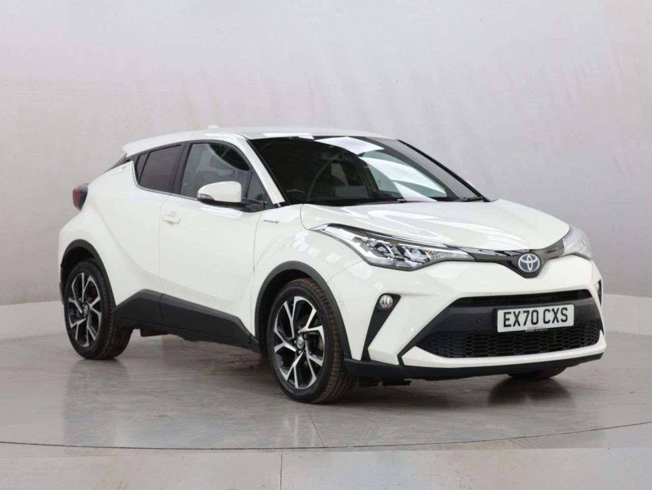 A 2020 TOYOTA C-HR 1.8 VVT-h Design SUV 5dr Petrol Hybrid CVT Euro 6 (s/s) (122 ps) A 2020 TOYOTA C-HR 1.8 VVT-h Design SUV 5dr Petrol Hybrid CVT Euro 6 (s/s) (122 ps)