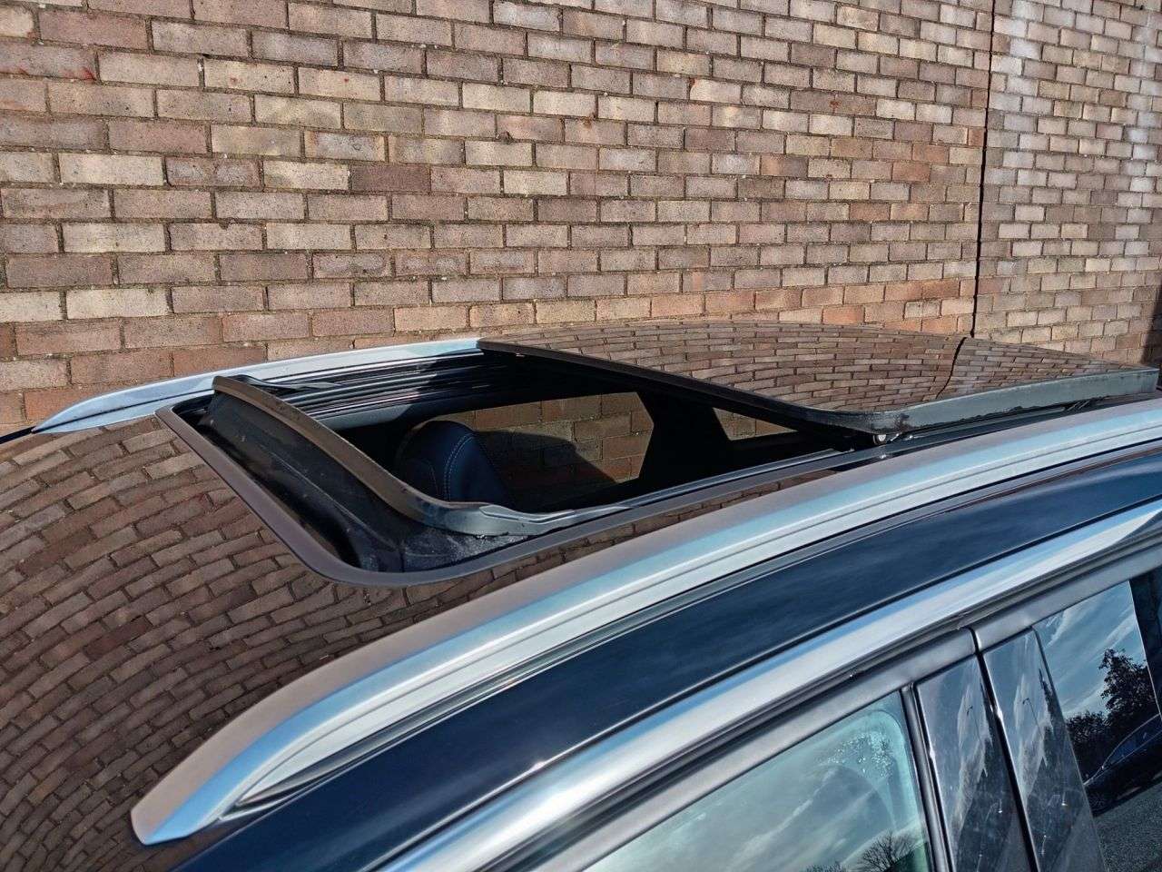 A 2020 PEUGEOT 3008 1.2 PureTech GT Line Premium SUV 5dr Petrol EAT Euro 6 (s/s) (130 ps) A 2020 PEUGEOT 3008 1.2 PureTech GT Line Premium SUV 5dr Petrol EAT Euro 6 (s/s) (130 ps)