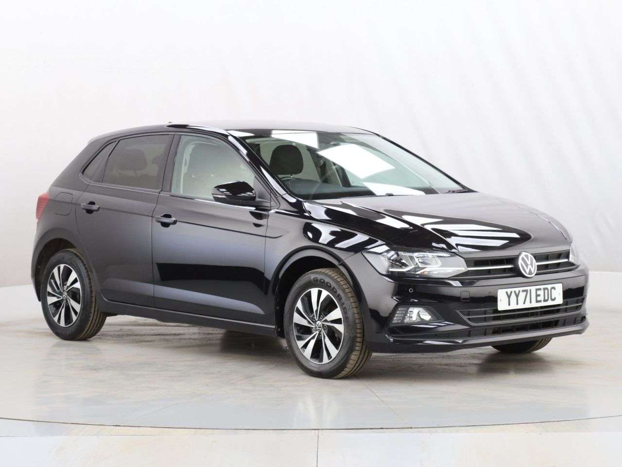A 2021 VOLKSWAGEN POLO 1.0 EVO Match Hatchback 5dr Petrol Manual Euro 6 (s/s) (80 ps) A 2021 VOLKSWAGEN POLO 1.0 EVO Match Hatchback 5dr Petrol Manual Euro 6 (s/s) (80 ps)
