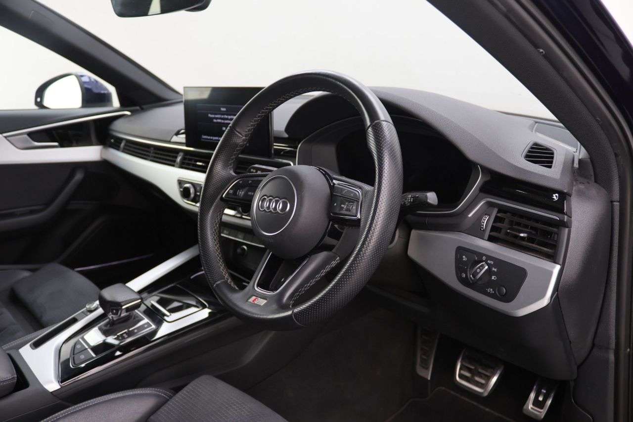 2022 AUDI A4 2022 AUDI A4