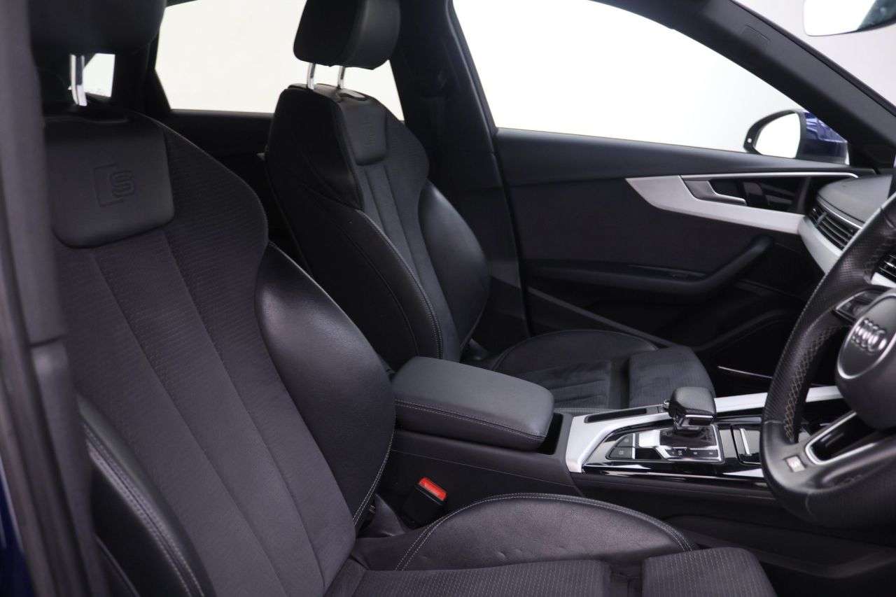 2022 AUDI A4 2022 AUDI A4