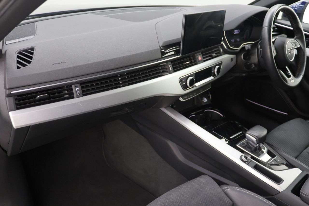 2022 AUDI A4 2022 AUDI A4