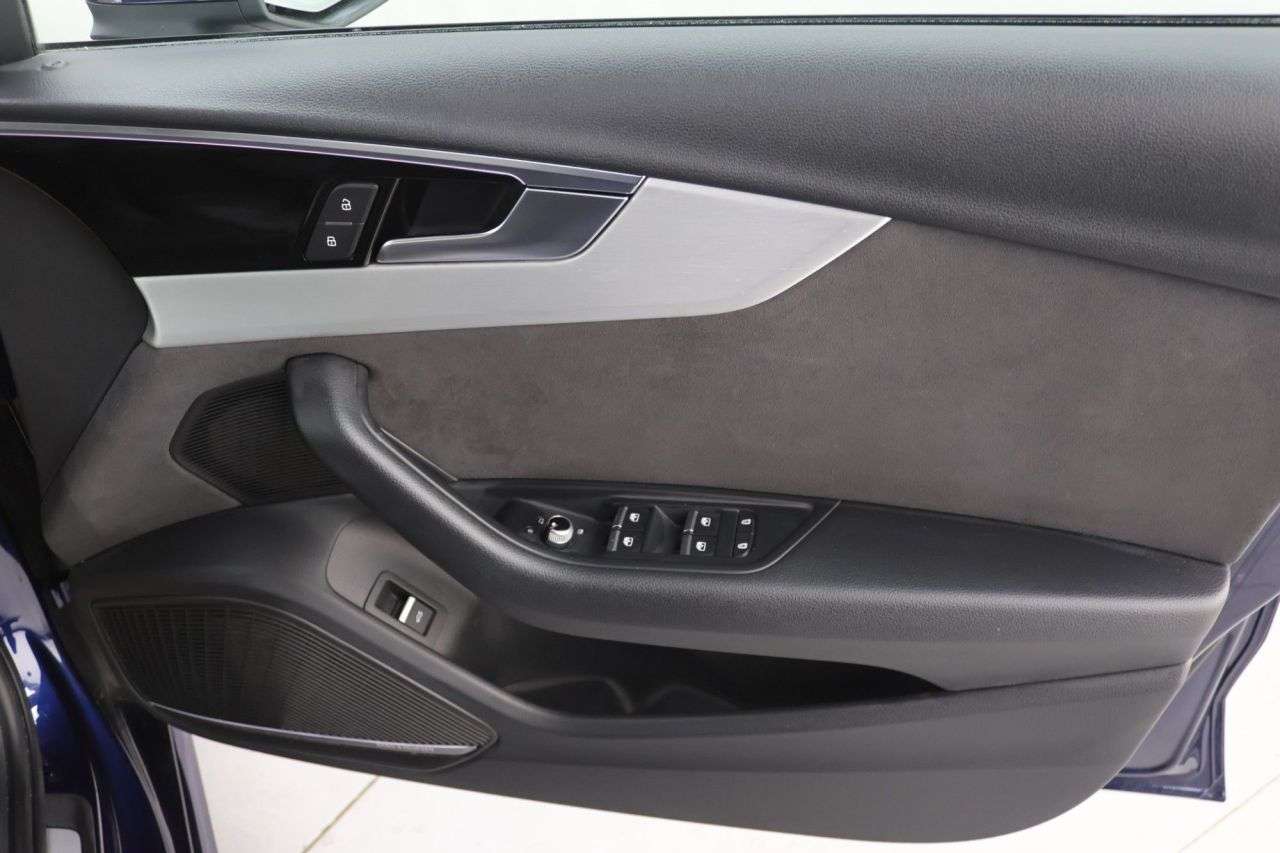 2022 AUDI A4 2022 AUDI A4