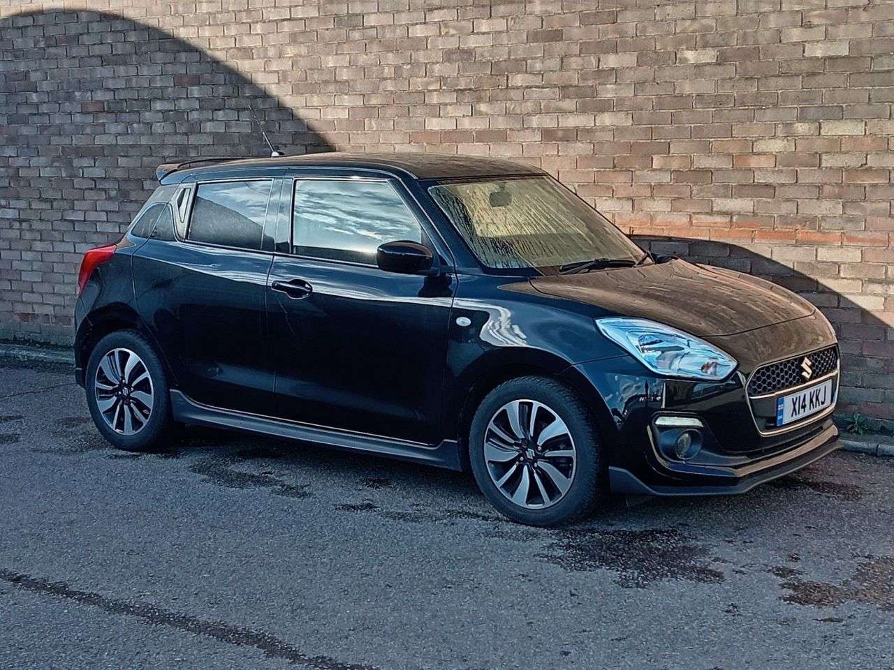 A 2020 SUZUKI SWIFT 1.2 Dualjet Attitude Hatchback 5dr Petrol Manual Euro 6 (s/s) (90 ps) A 2020 SUZUKI SWIFT 1.2 Dualjet Attitude Hatchback 5dr Petrol Manual Euro 6 (s/s) (90 ps)