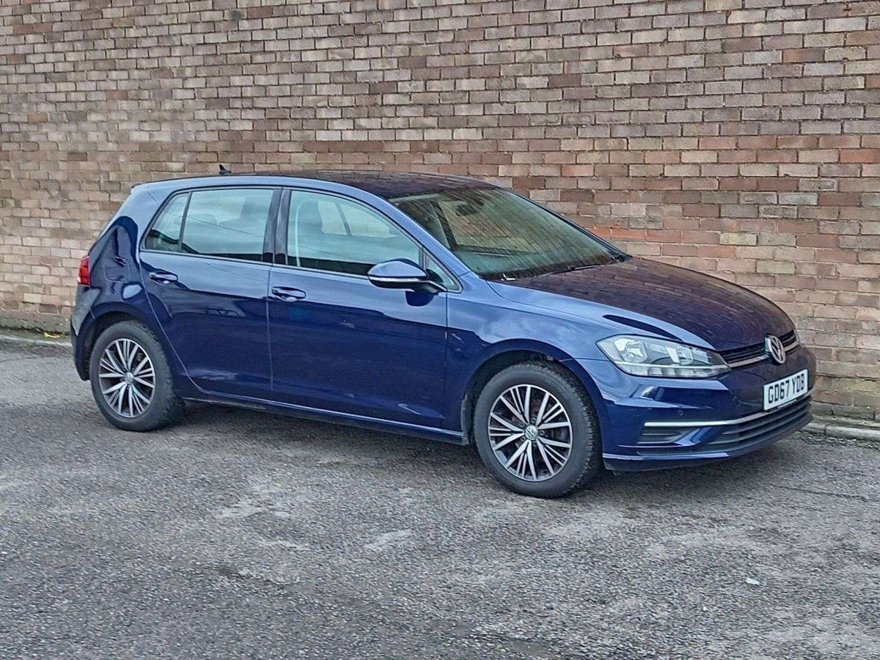 A 2018 VOLKSWAGEN GOLF 1.4 TSI SE Hatchback 5dr Petrol Manual Euro 6 (s/s) (125 ps) A 2018 VOLKSWAGEN GOLF 1.4 TSI SE Hatchback 5dr Petrol Manual Euro 6 (s/s) (125 ps)