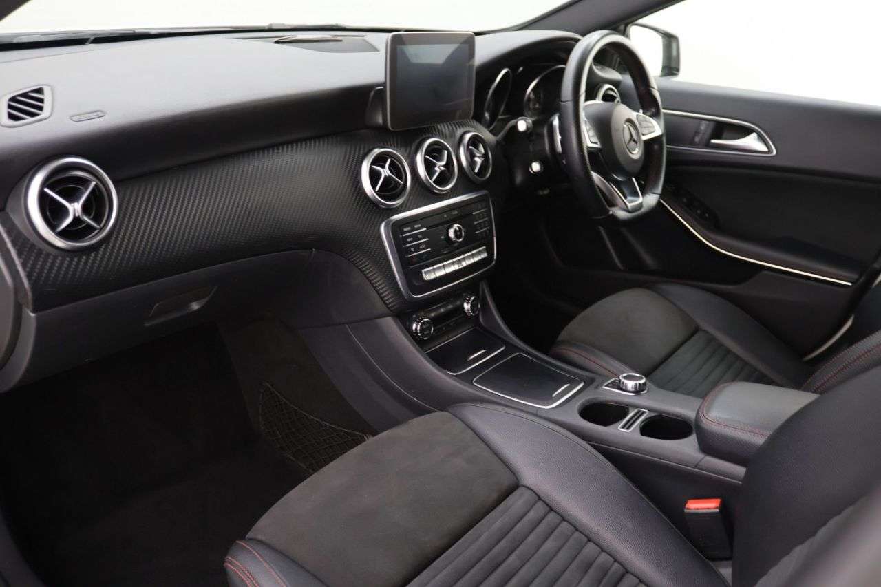 2016 MERCEDES-BENZ A CLASS 2016 MERCEDES-BENZ A CLASS