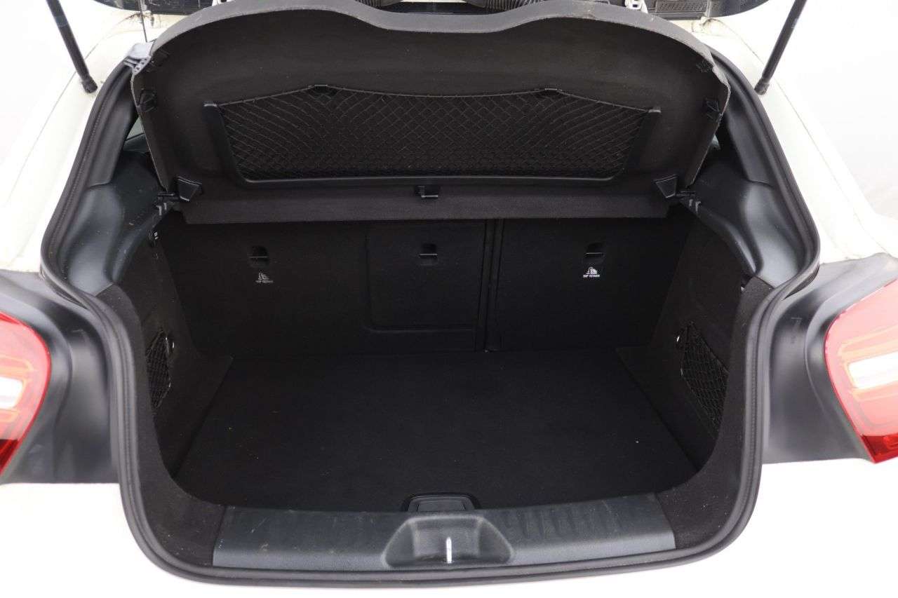 2016 MERCEDES-BENZ A CLASS 2016 MERCEDES-BENZ A CLASS