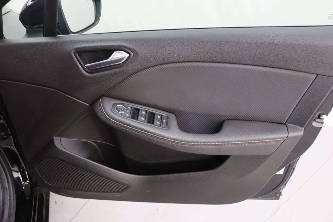 2021 RENAULT CLIO 2021 RENAULT CLIO