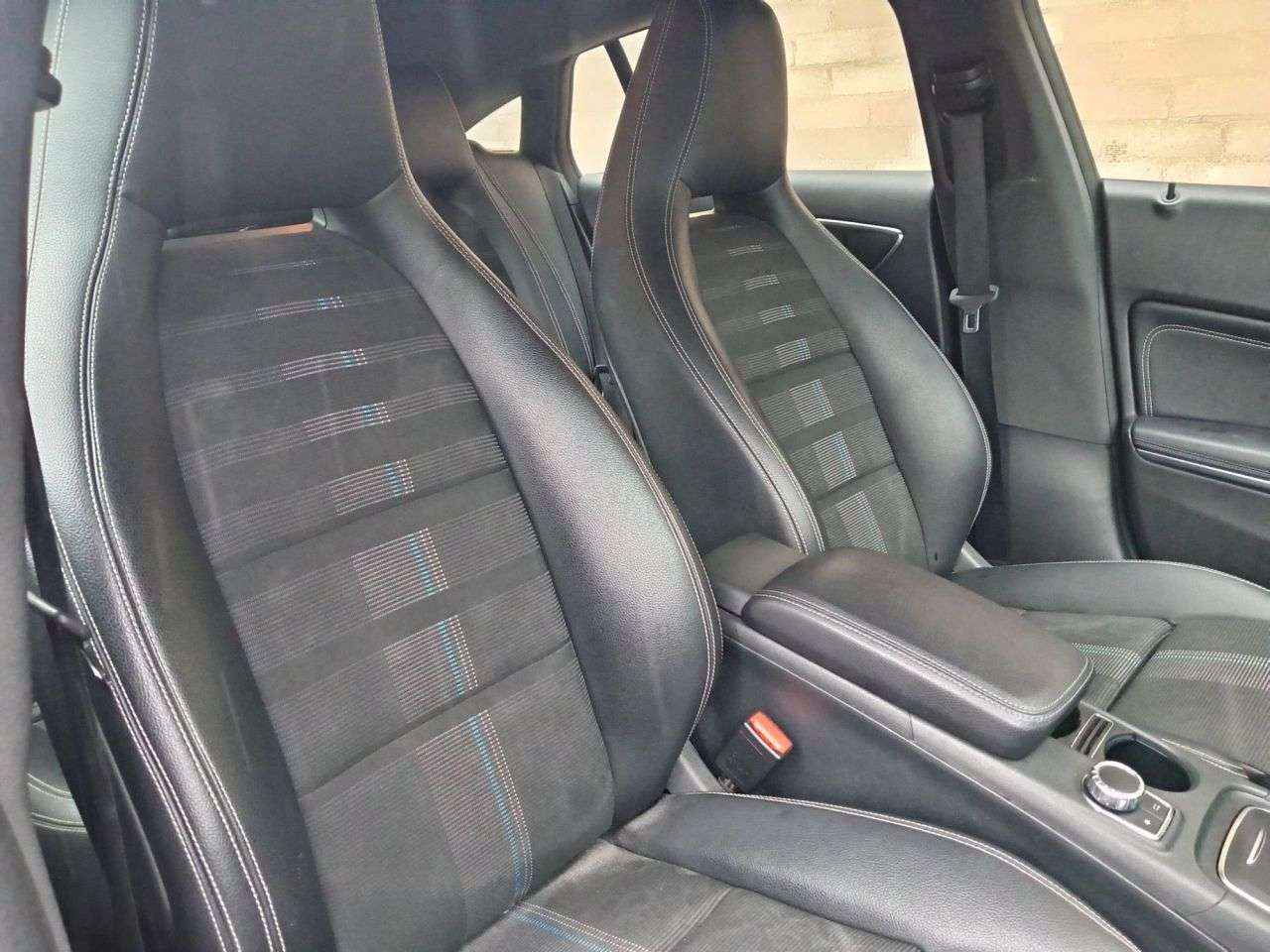 0 MERCEDES-BENZ CLA 0 MERCEDES-BENZ CLA