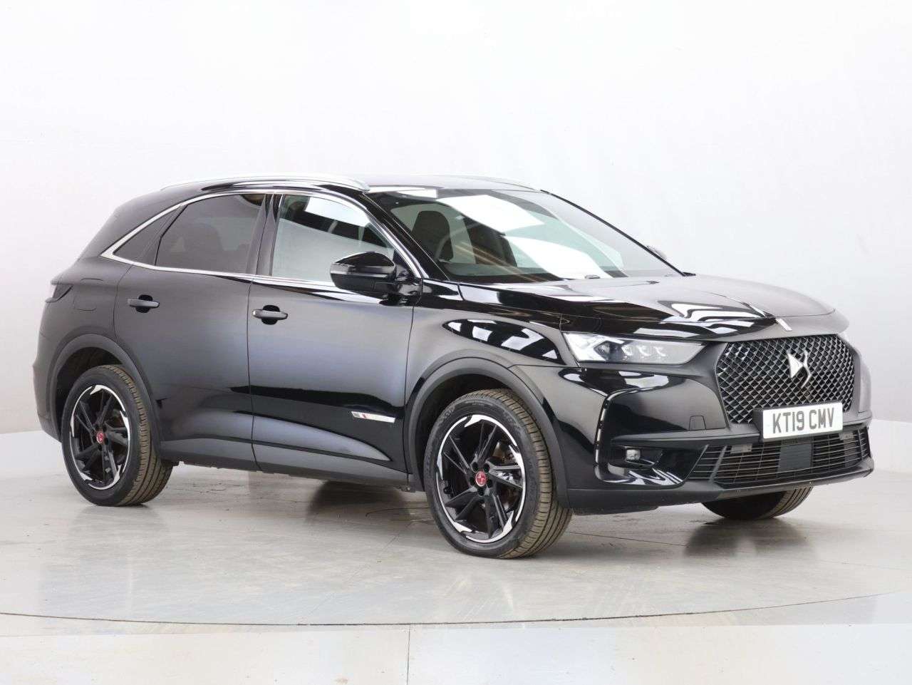 A 2019 DS AUTOMOBILES DS 7 1.6 PureTech GPF Performance Line Crossback 5dr Petrol EAT8 Euro 6 (s/s) (2 A 2019 DS AUTOMOBILES DS 7 1.6 PureTech GPF Performance Line Crossback 5dr Petrol EAT8 Euro 6 (s/s) (2