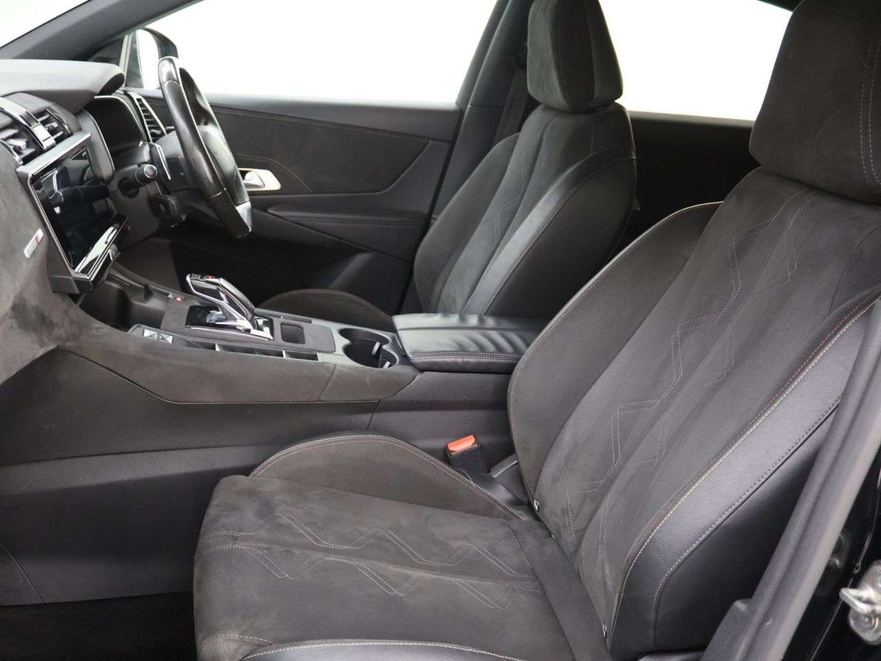 2019 DS AUTOMOBILES DS 7 2019 DS AUTOMOBILES DS 7