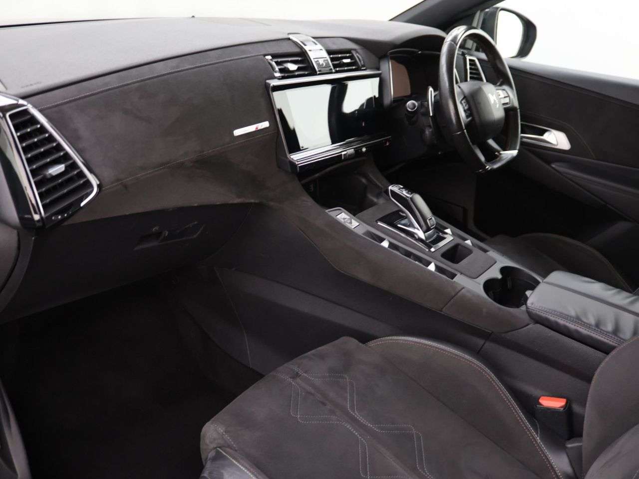 2019 DS AUTOMOBILES DS 7 2019 DS AUTOMOBILES DS 7