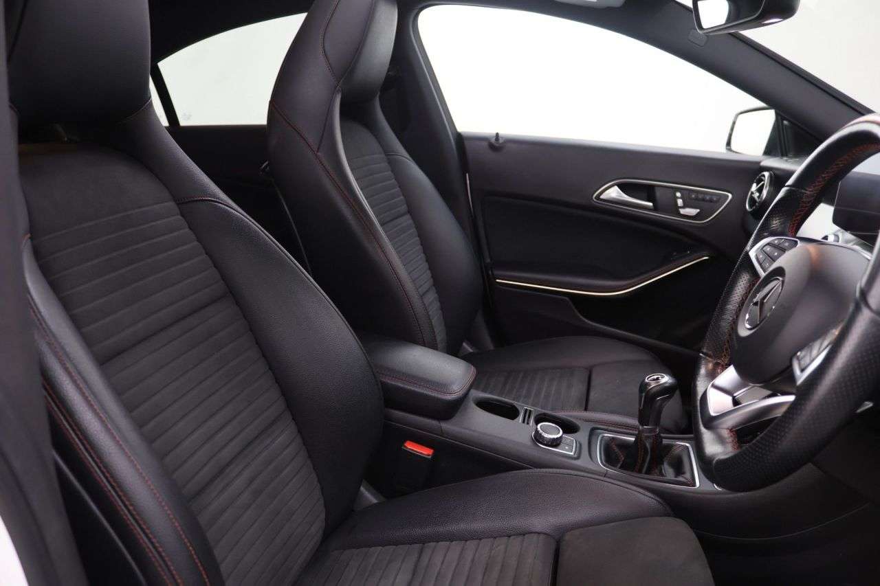 0 MERCEDES-BENZ CLA 0 MERCEDES-BENZ CLA